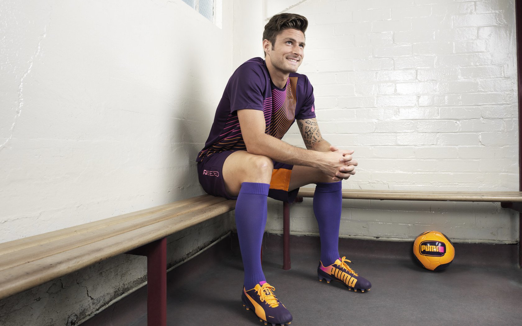 巴萨传奇2-0皇马传奇兔子单刀+双响全场尖叫,巴萨皇马传奇赛首发